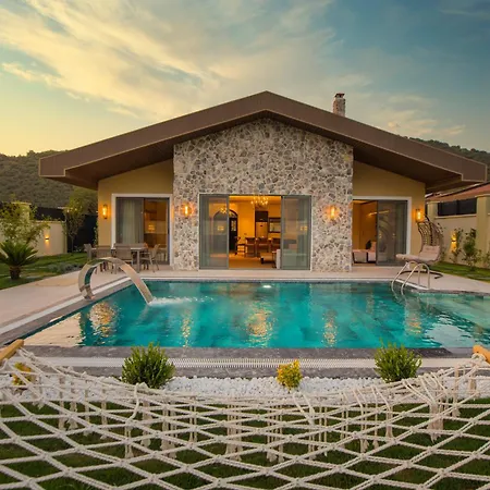 Villa Rueya *